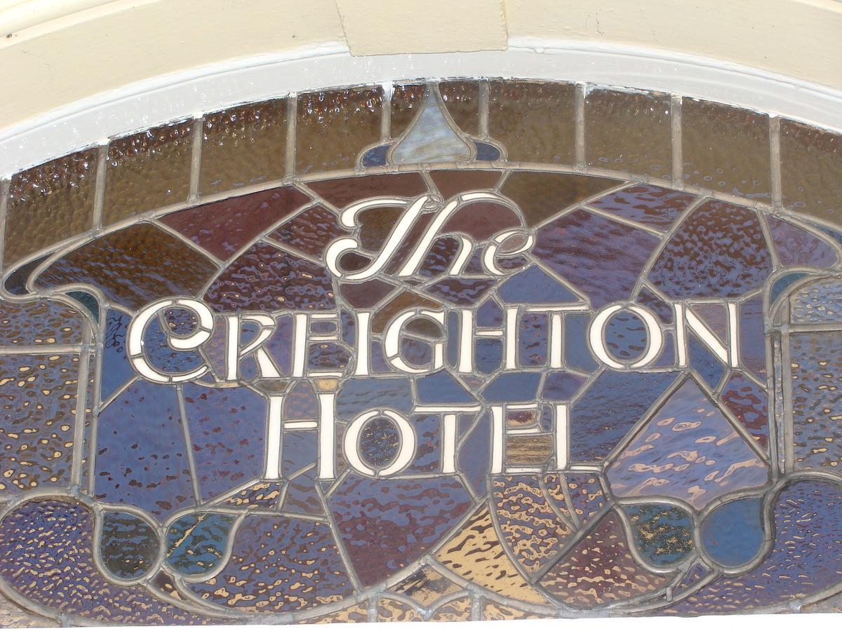 Creighton Hotel Clones Exterior photo